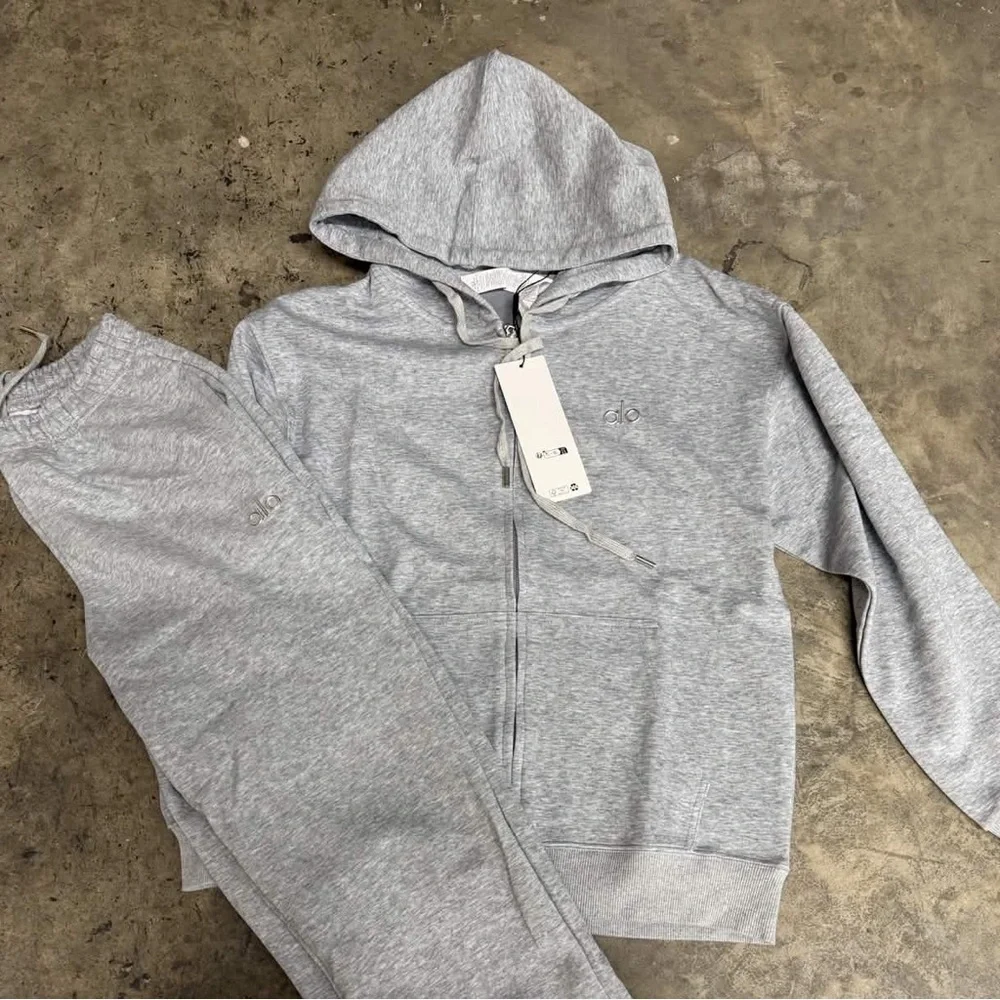 Gray Alo Set - Picture 1 of 4
